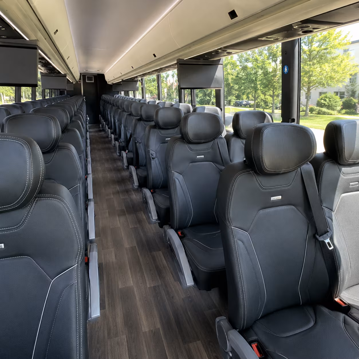 arrange transportation for your next convention or trade show 1