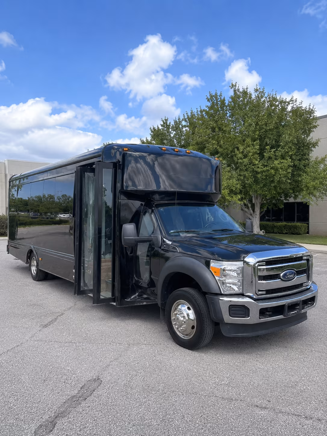how the number of stops and hold time between them affect total booked hours in tallahassee
