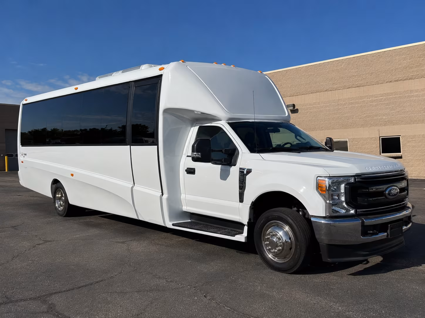 minibuses for nature and wildlife field trips around tallahassee