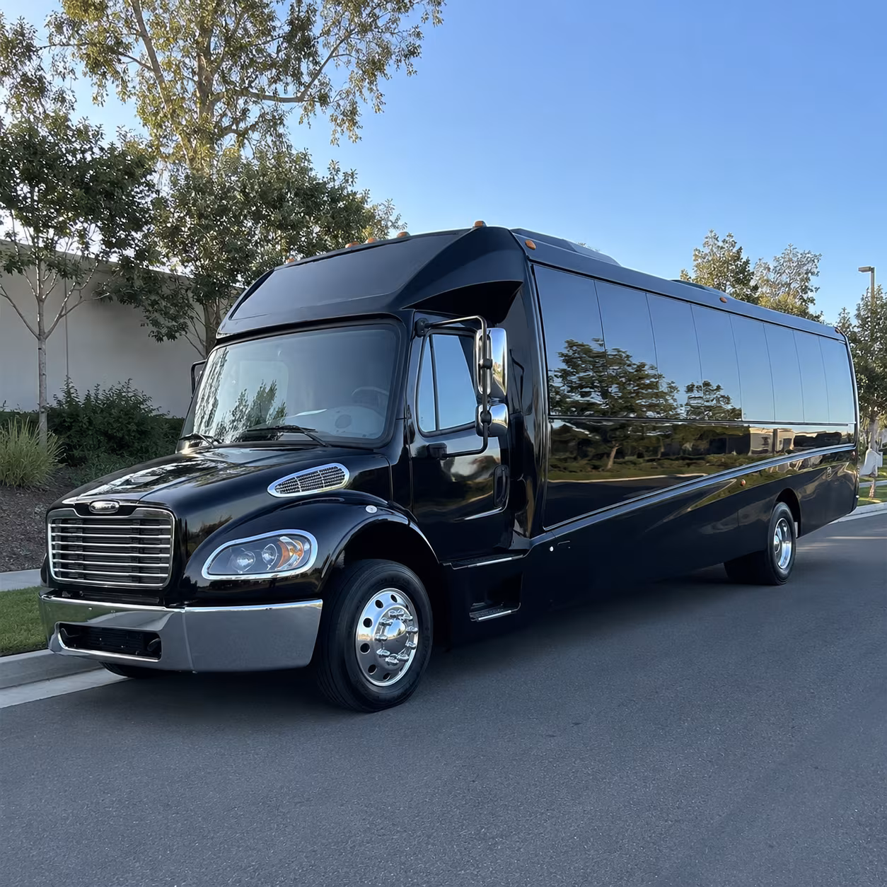 tallahassee 18 passenger minibus
