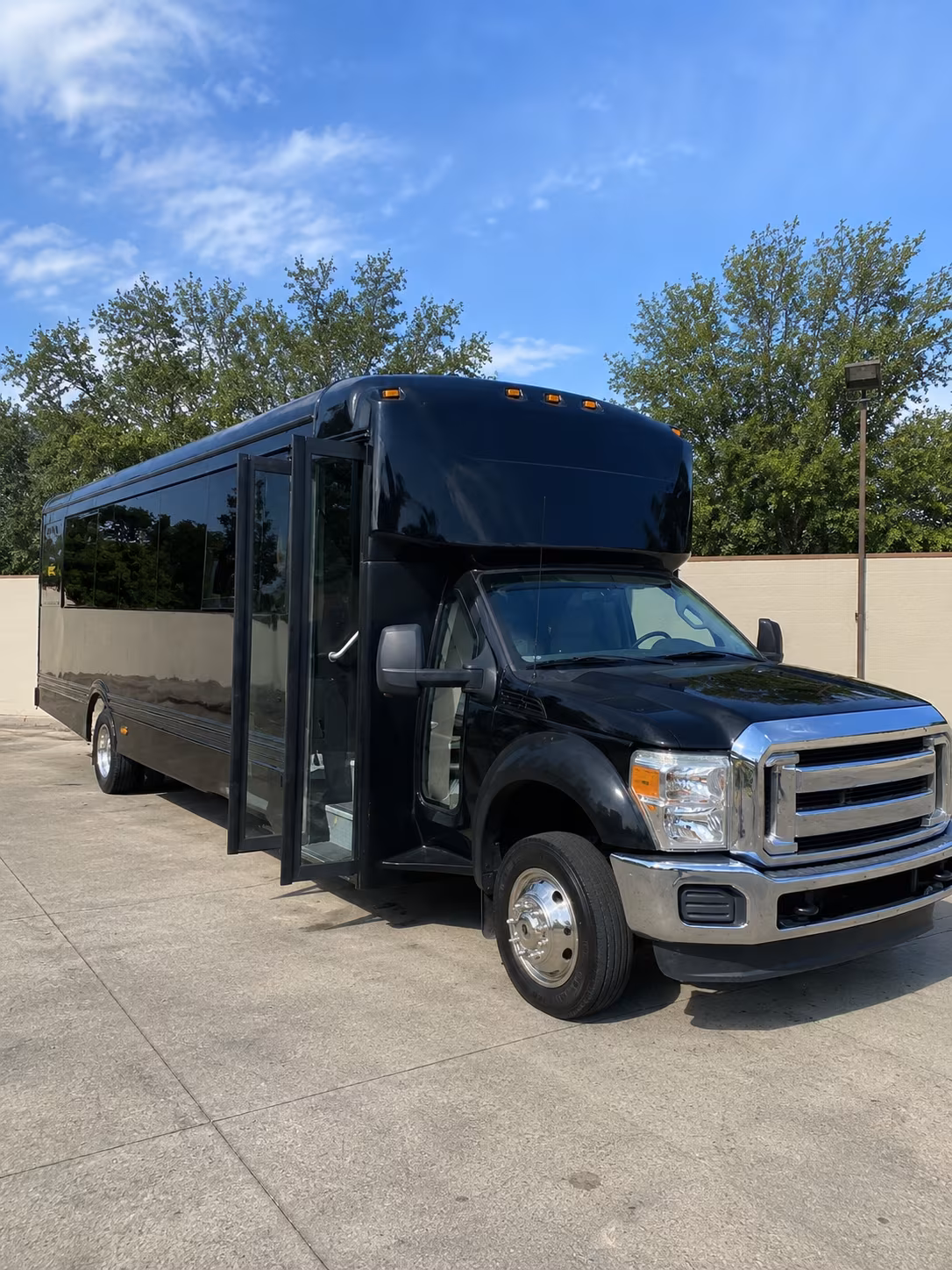 tallahassee party buses for midtown bar crawl birthday nights